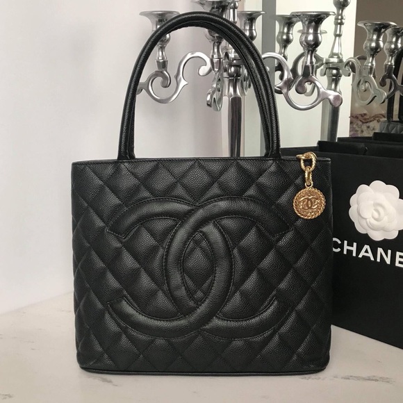 CHANEL Handbags - Chanel medallion Tote